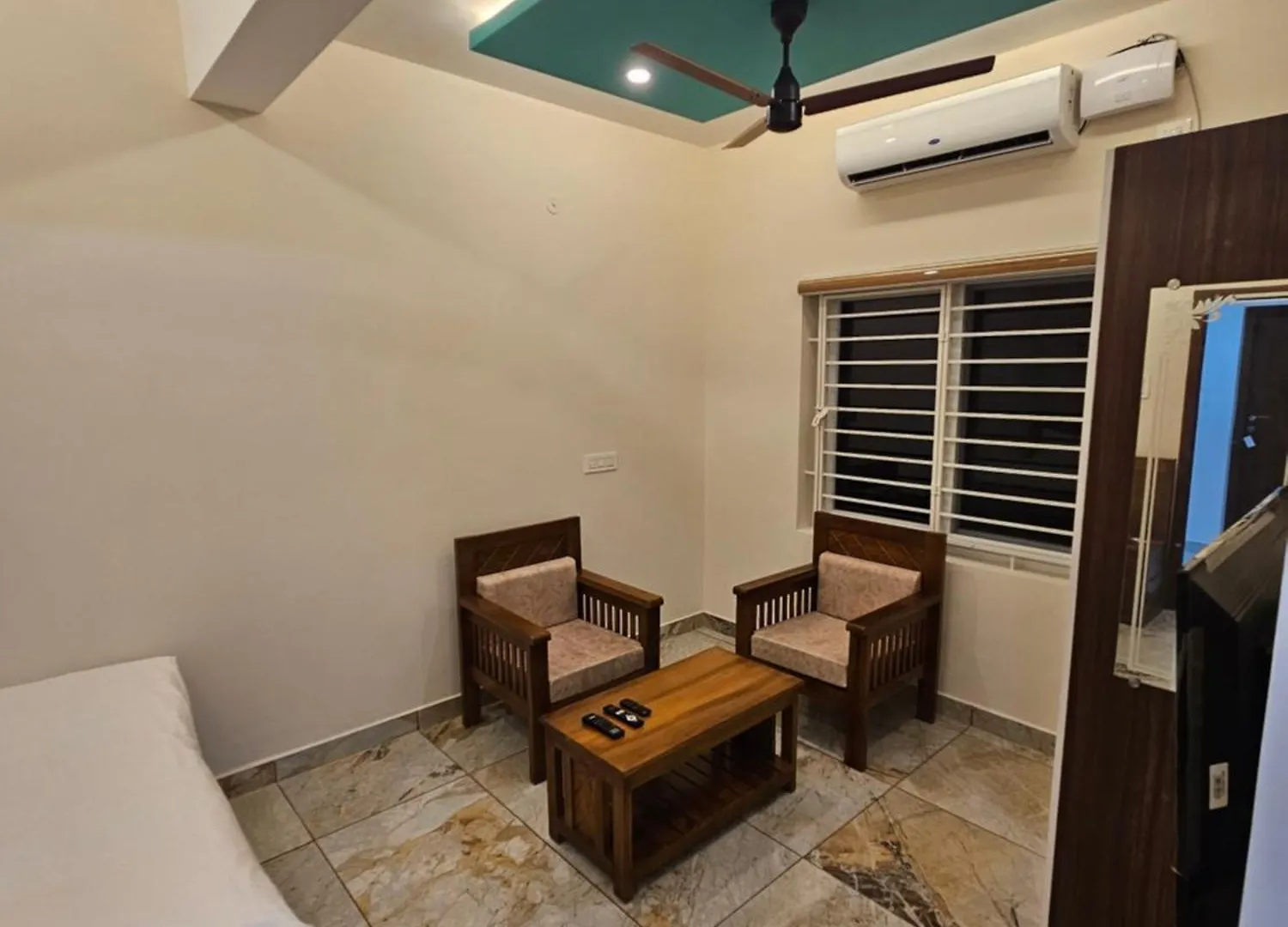 Olive Residence, Near Lakeshore Hospital Kochi 印度