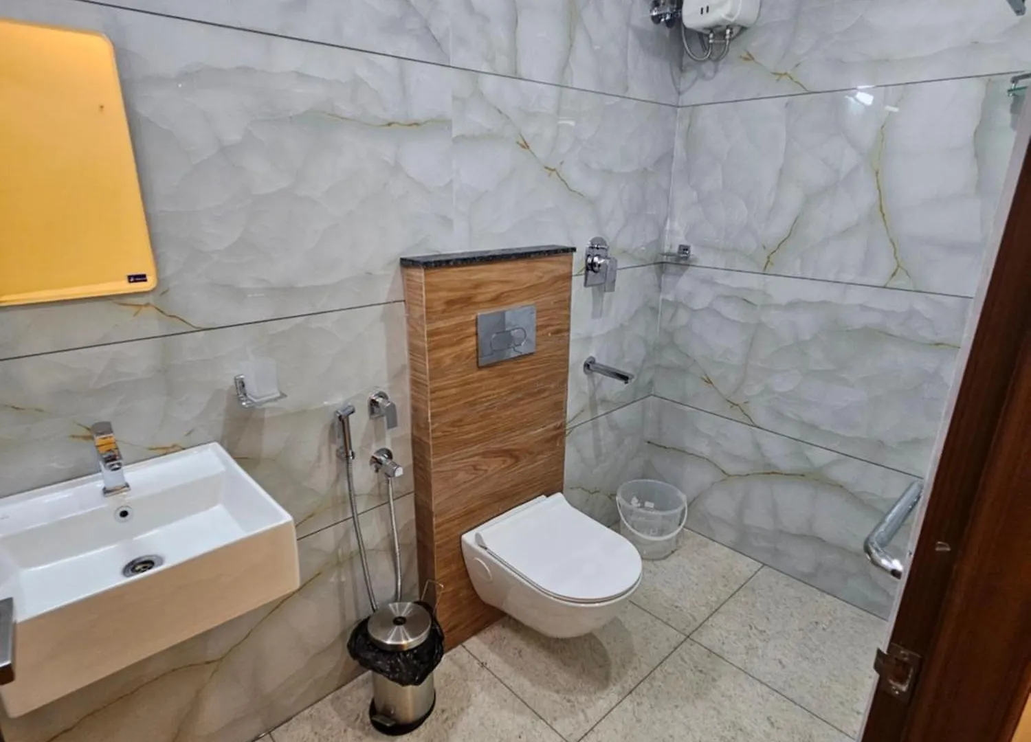 公寓 Olive Residence, Near Lakeshore Hospital Kochi 印度