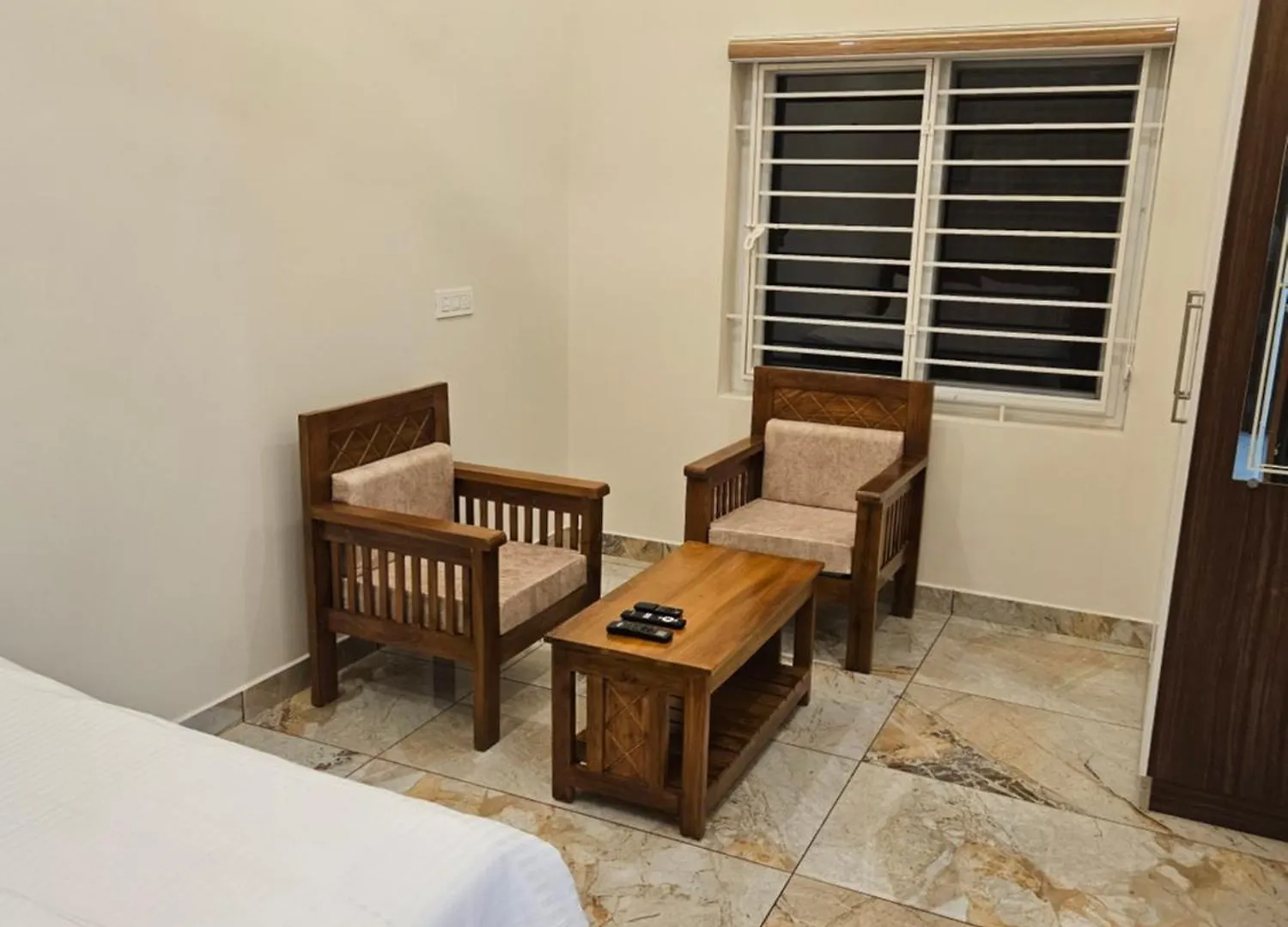 Olive Residence, Near Lakeshore Hospital Kochi 0*,