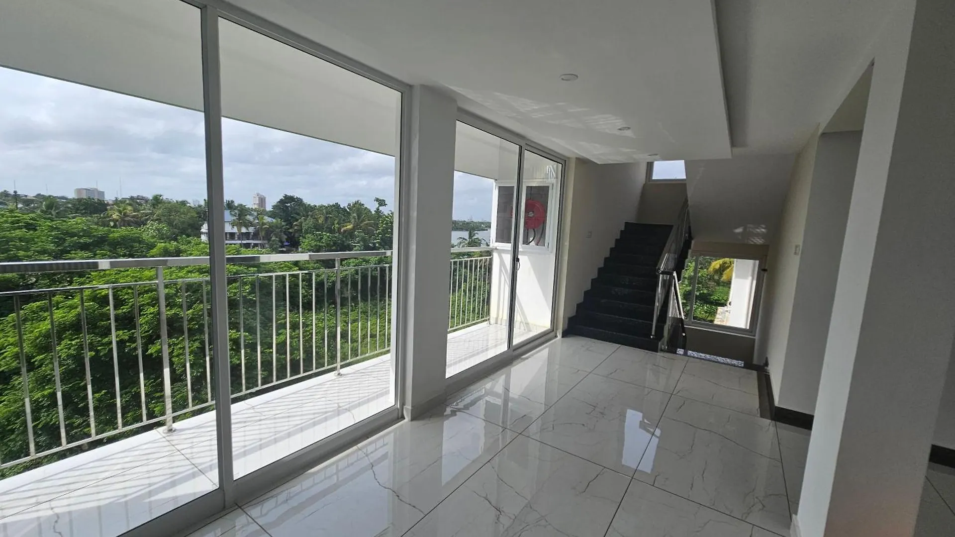 Olive Residence, Near Lakeshore Hospital Kochi 印度